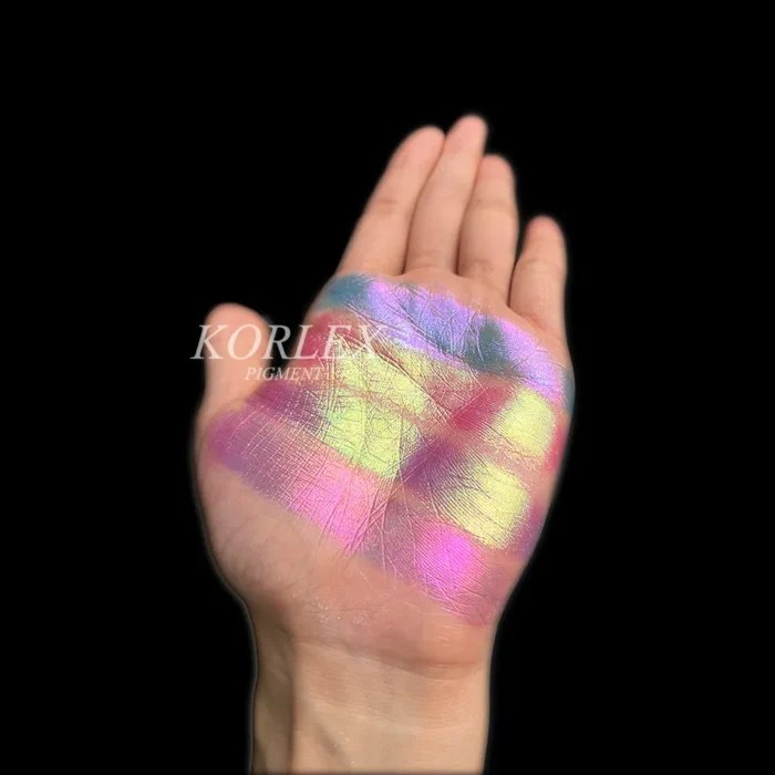 Aurora Duochrome Powder - Image 5